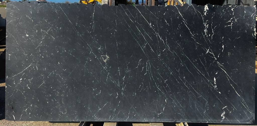NERO MARQUINA